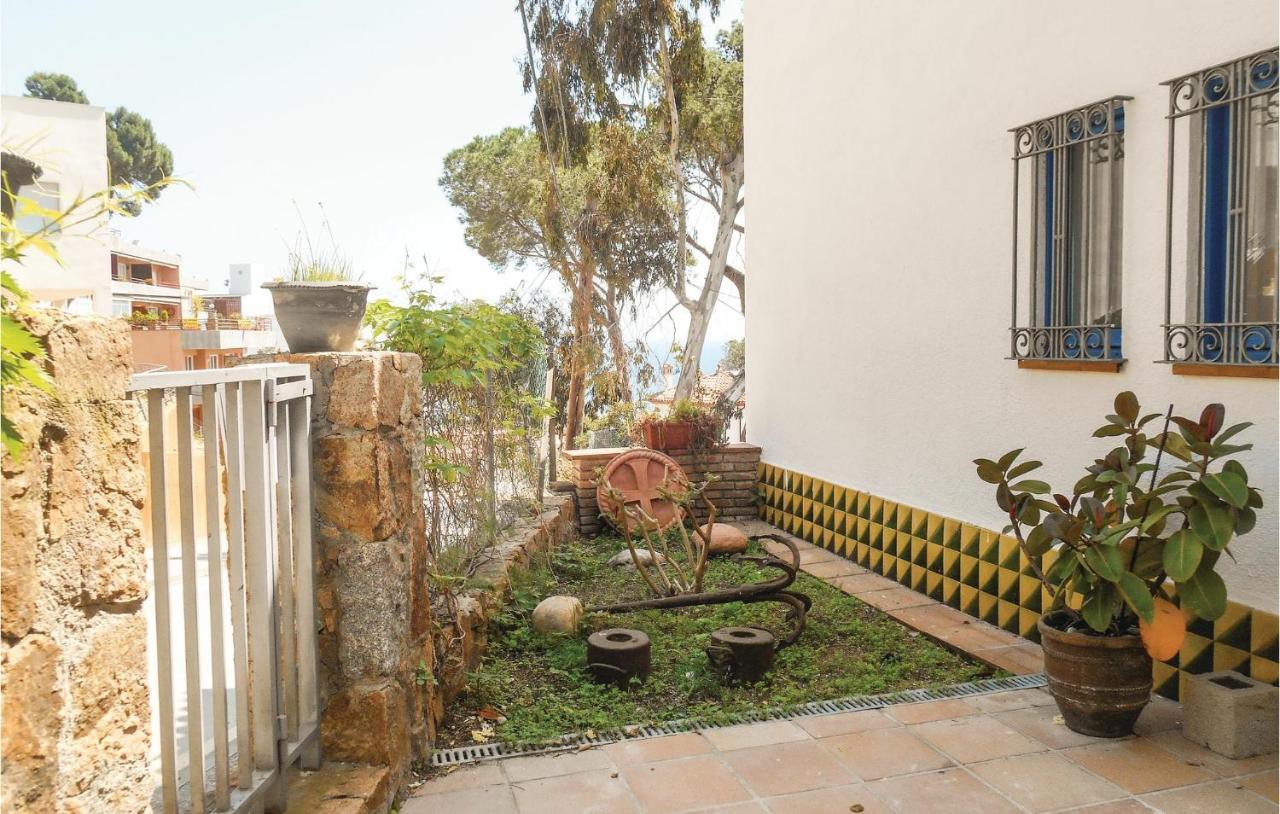 2 Bedroom Amazing Apartment In Tossa De Mar Exterior photo
