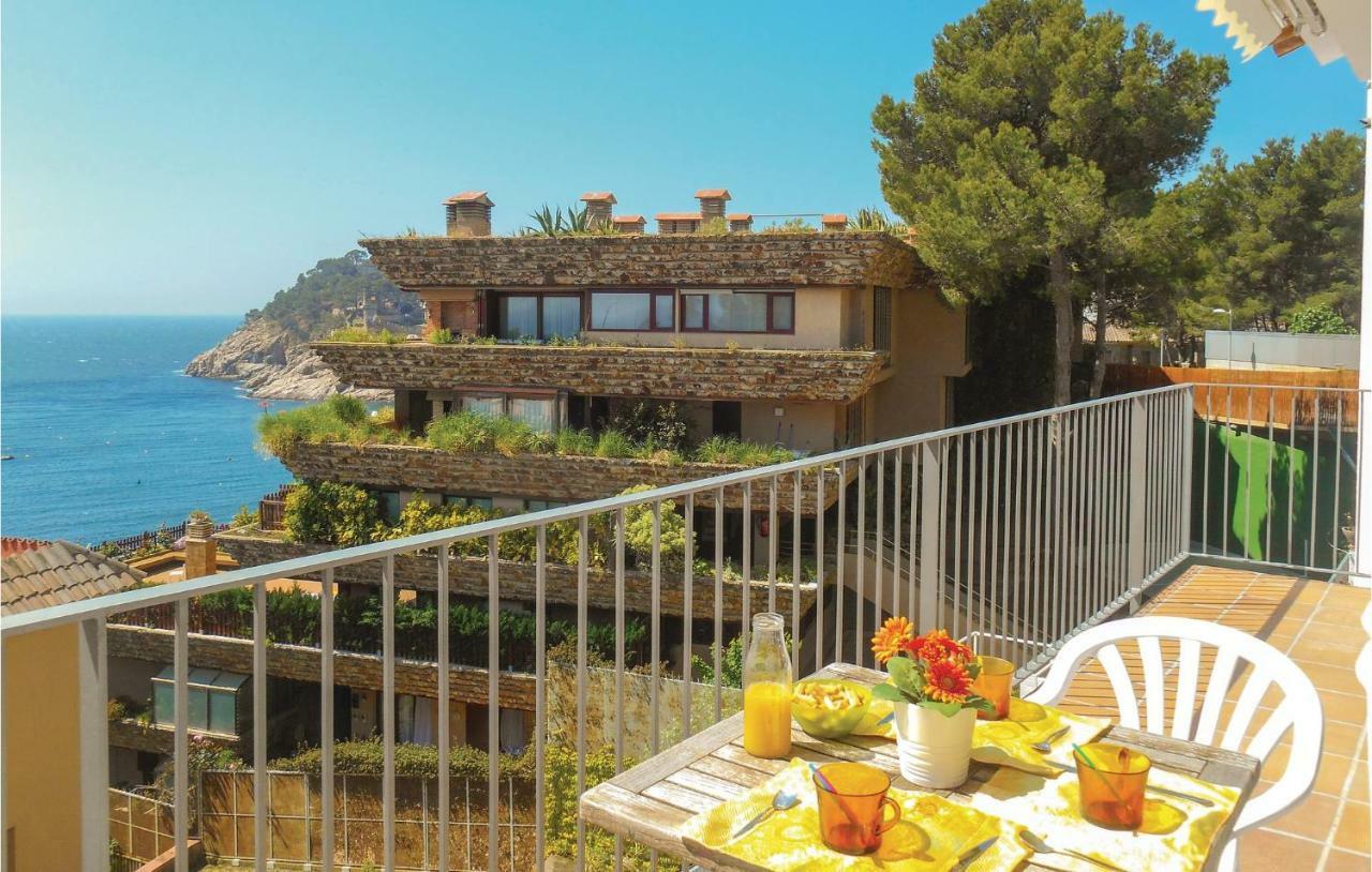 2 Bedroom Amazing Apartment In Tossa De Mar Exterior photo